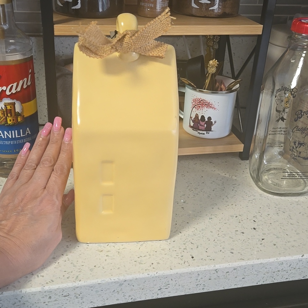 Rae Dunn Yellow 'WELCOME' Birdhouse Decor - Picture 7 of 7